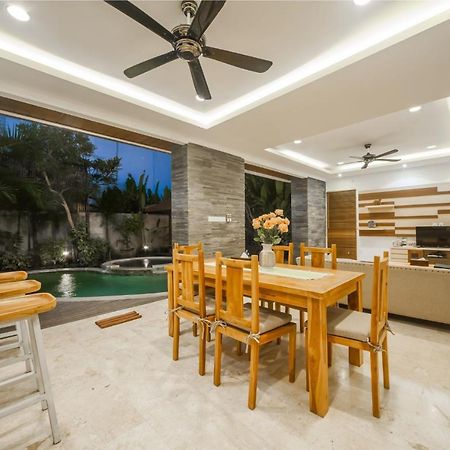 Villa Suzuki 2 Seminyak Luaran gambar