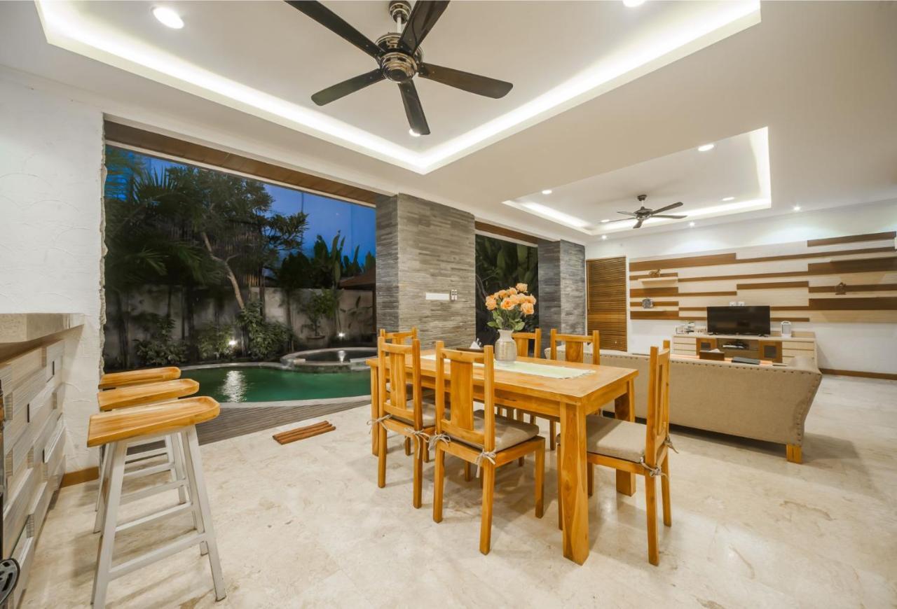 Villa Suzuki 2 Seminyak Luaran gambar